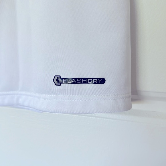 Women’s North Face Medium workout shirt. - Picture 5 of 6